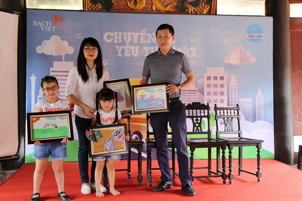 HÀNH TRÌNH TRAO GỬI YÊU THƯƠNG CỦA QUỸ TRĂNG XANH