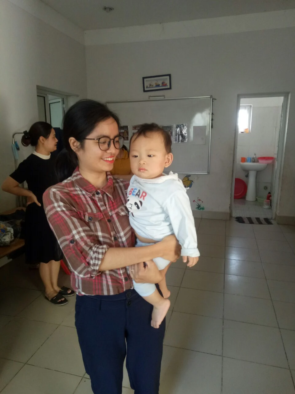 HÀNH TRÌNH TRAO GỬI YÊU THƯƠNG CỦA QUỸ TRĂNG XANH