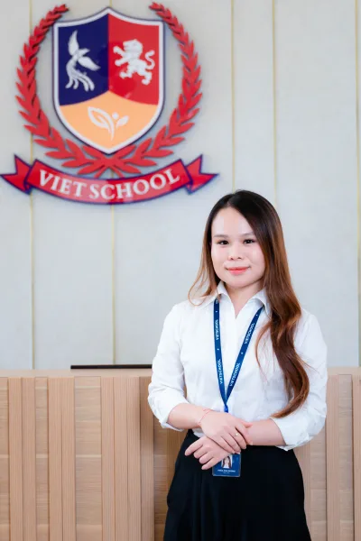 Cô Trần Ánh Dương