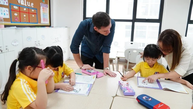 Học tiếng Anh Tiểu học ở đâu hiệu quả? Giáo trình Wonders với nhiều chủ đề hấp dẫn, hình ảnh minh họa lôi cuốn học sinh vào mỗi tiết học