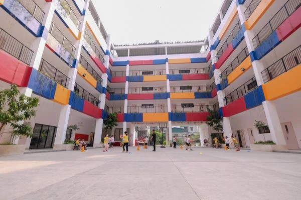 AFAMILY.VN: QUẬN THANH XUÂN CÓ MỘT NGÔI TRƯỜNG NGẬP NẮNG VỚI TRIẾT LÝ GIÁO DỤC HIỆN ĐẠI, TIÊN TIẾN
