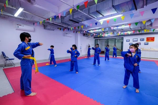 AFAMILY.VN: QUẬN THANH XUÂN CÓ MỘT NGÔI TRƯỜNG NGẬP NẮNG VỚI TRIẾT LÝ GIÁO DỤC HIỆN ĐẠI, TIÊN TIẾN