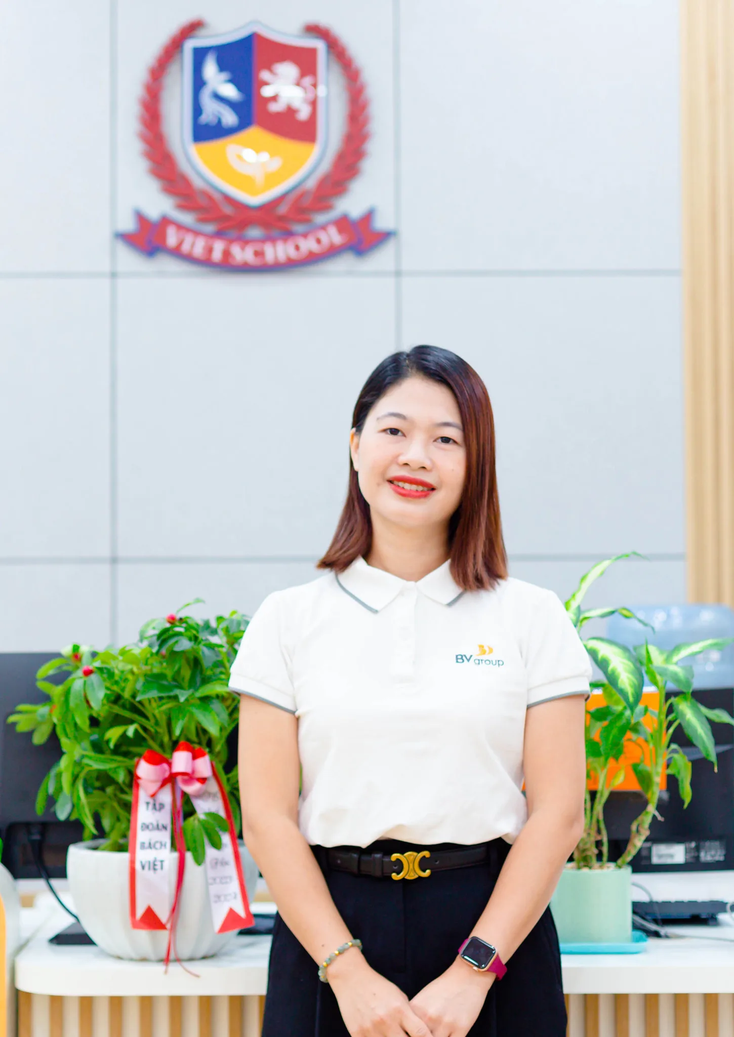 Cô Hoàng Thu Hường Cô Hoàng Thu Hường