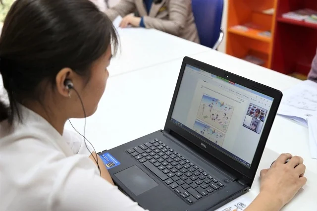 Báo Gia đình Việt Nam: Giáo viên áp dụng công nghệ thông tin vượt “bão Covid-19” Việc dạy học trực tuyến được Thủ tướng và Bộ GD&ĐT chỉ đạo