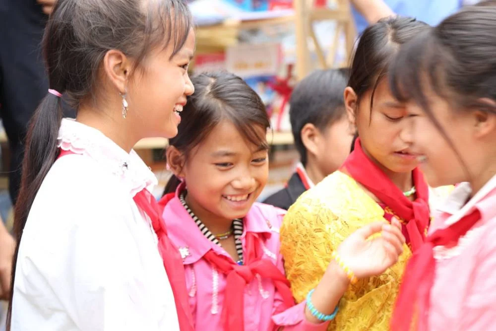 “Cùng em đến trường” tại Mèo Vạc, Hà Giang: Chuyến đi đầy ý nghĩa của Vietschool và Quỹ Trăng Xanh vào tháng 9