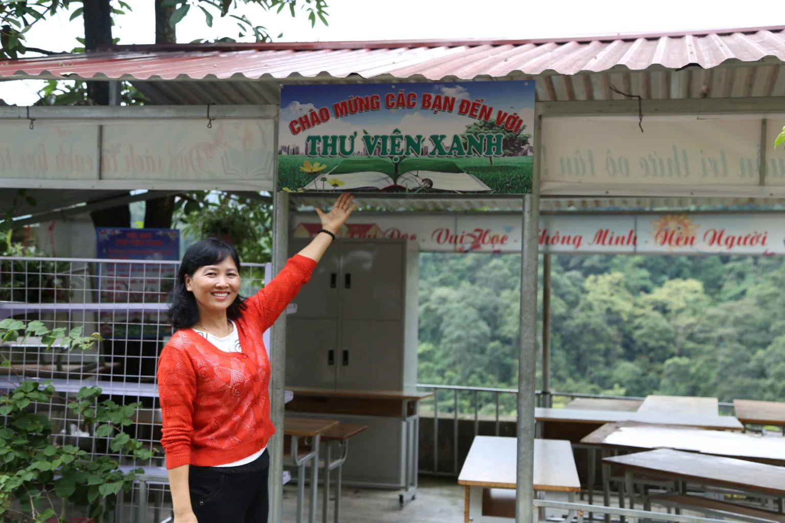 “Cùng em đến trường” tại Mèo Vạc, Hà Giang: Chuyến đi đầy ý nghĩa của Vietschool và Quỹ Trăng Xanh vào tháng 9