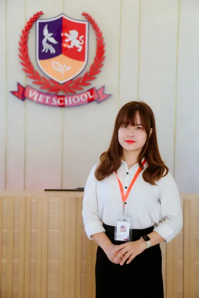 Cô Nguyễn Thị Hồng Ngọc