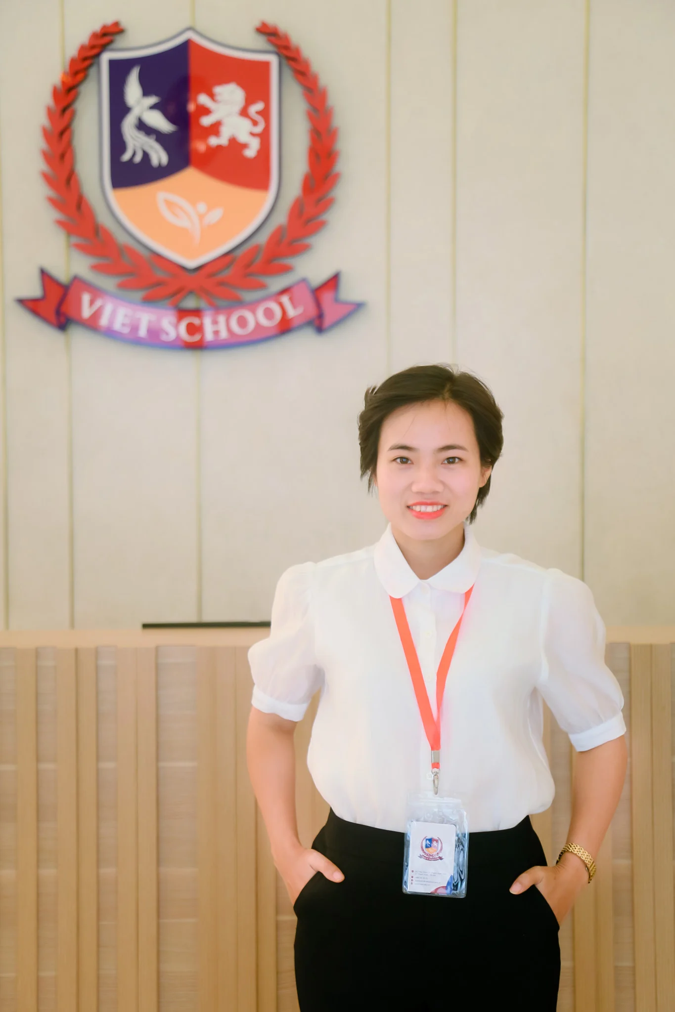 Cô Phạm Thị Hồng Thúy Cô Phạm Thị Hồng Thúy