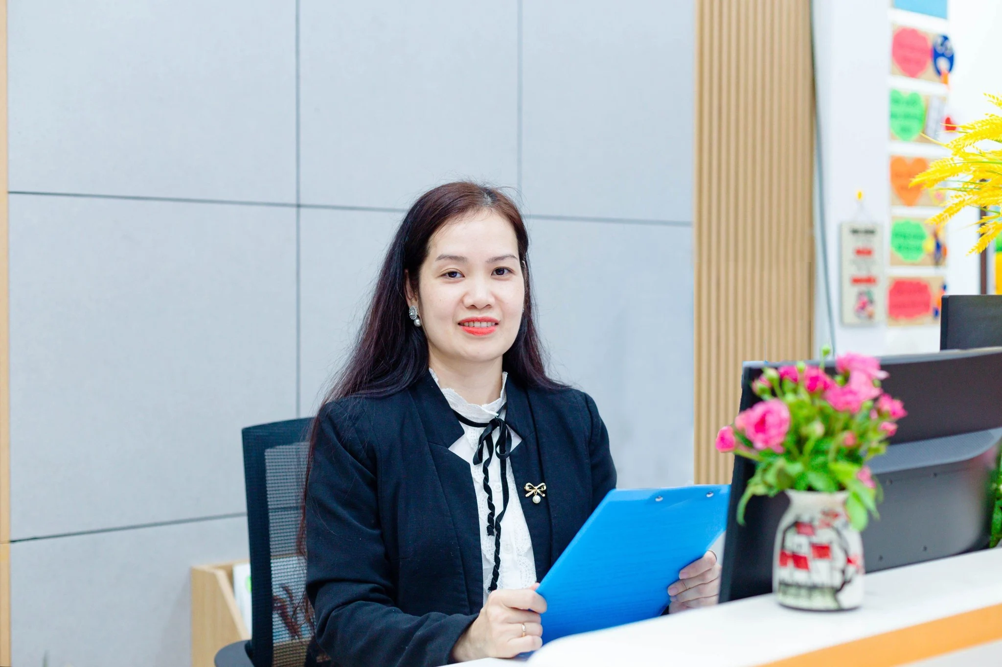 Nhà giáo Ngô Khánh Chi Nhà giáo Ngô Khánh Chi