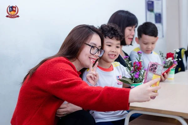 BỮA TIỆC TẶNG MẸ - CẢM ƠN VÌ MẸ ĐÃ ĐẾN