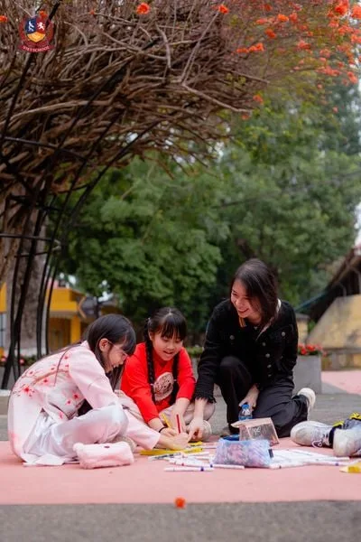 HÀNH TRÌNH “XUYÊN KHÔNG” VỀ THĂNG LONG NGHÌN NĂM VĂN HIẾN CÙNG VIETSCHOOLERS KHỐI 5