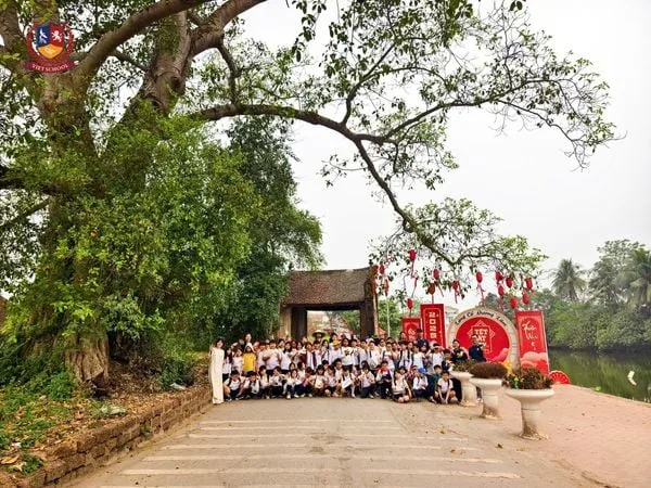 KHỐI 4 VÀ HÀNH TRÌNH TÌM VỀ “ĐẤT HAI VUA” MANG ĐẬM HỒN QUÊ BẮC BỘ