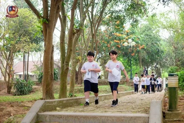 KHỐI 4 VÀ HÀNH TRÌNH TÌM VỀ “ĐẤT HAI VUA” MANG ĐẬM HỒN QUÊ BẮC BỘ