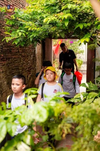 KHỐI 4 VÀ HÀNH TRÌNH TÌM VỀ “ĐẤT HAI VUA” MANG ĐẬM HỒN QUÊ BẮC BỘ