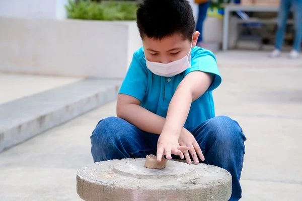 ĐÓN CHÀO HÀNG TRĂM GIA ĐÌNH ĐẾN VỚI "NGÀY HỘI KHÁM PHÁ VIETSCHOOL"