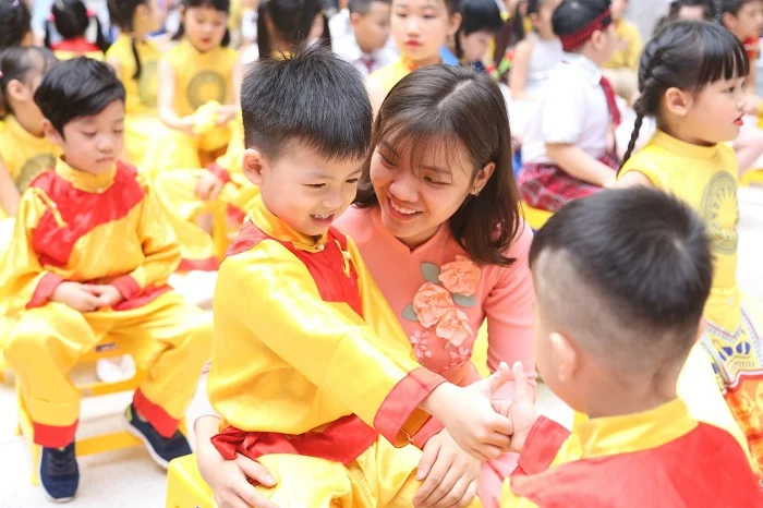 20/11 - MUÔN VÀN CẢM XÚC TRI ÂN THẦY CÔ