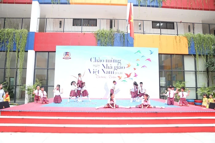 20/11 - MUÔN VÀN CẢM XÚC TRI ÂN THẦY CÔ