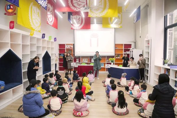 THAM QUAN TRẢI NGHIỆM VIETSCHOOL & LỄ KÝ KẾT HỢP TÁC CHIẾN LƯỢC TRƯỜNG THCS-TH VIETSCHOOL PANDORA VÀ TRƯỜNG MẦM NON PINKYCHEEK KIDS