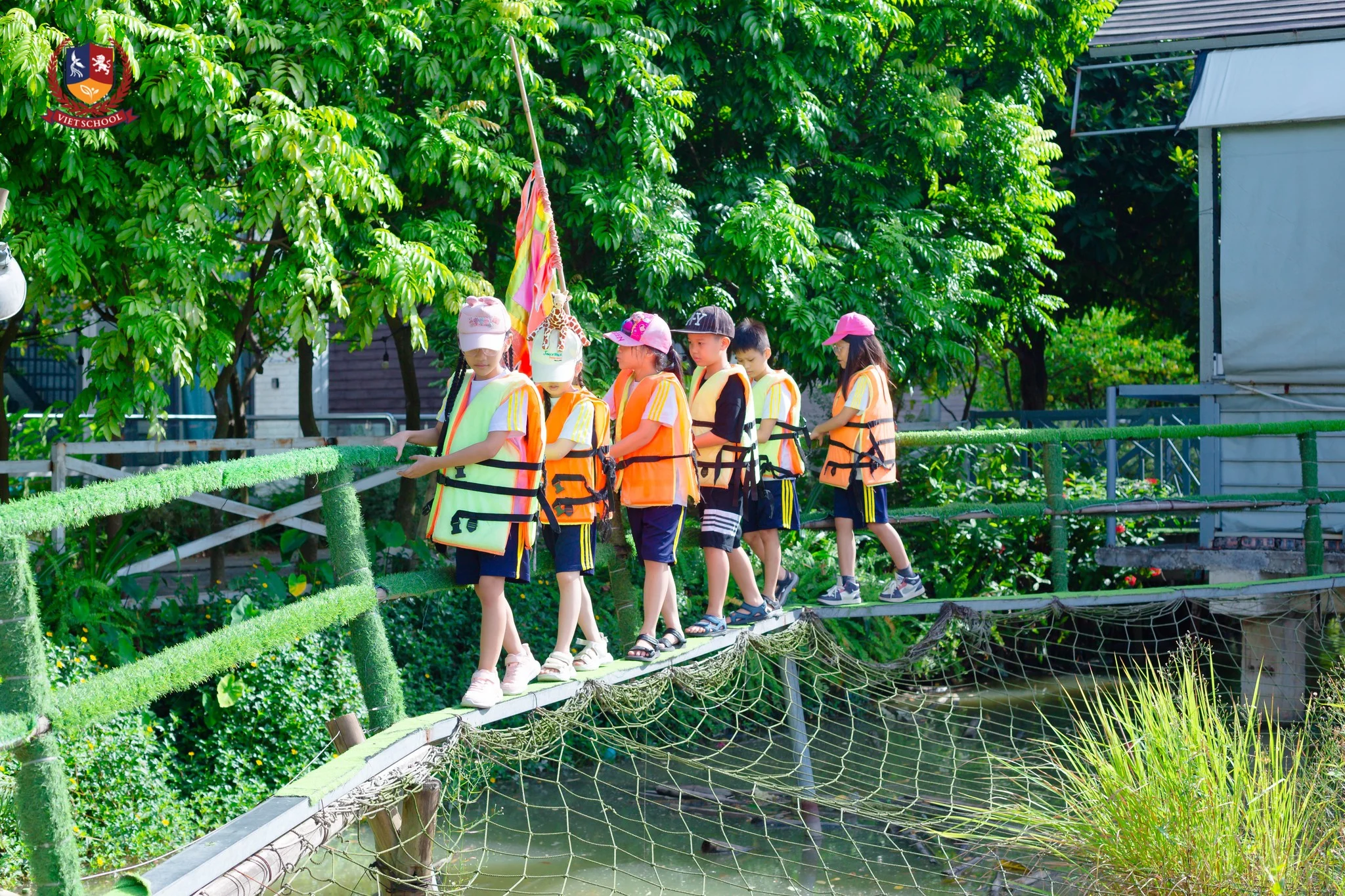 VIETSCHOOL NEWSLETTER 09/2023 - BẢN TIN THÁNG 9/2023