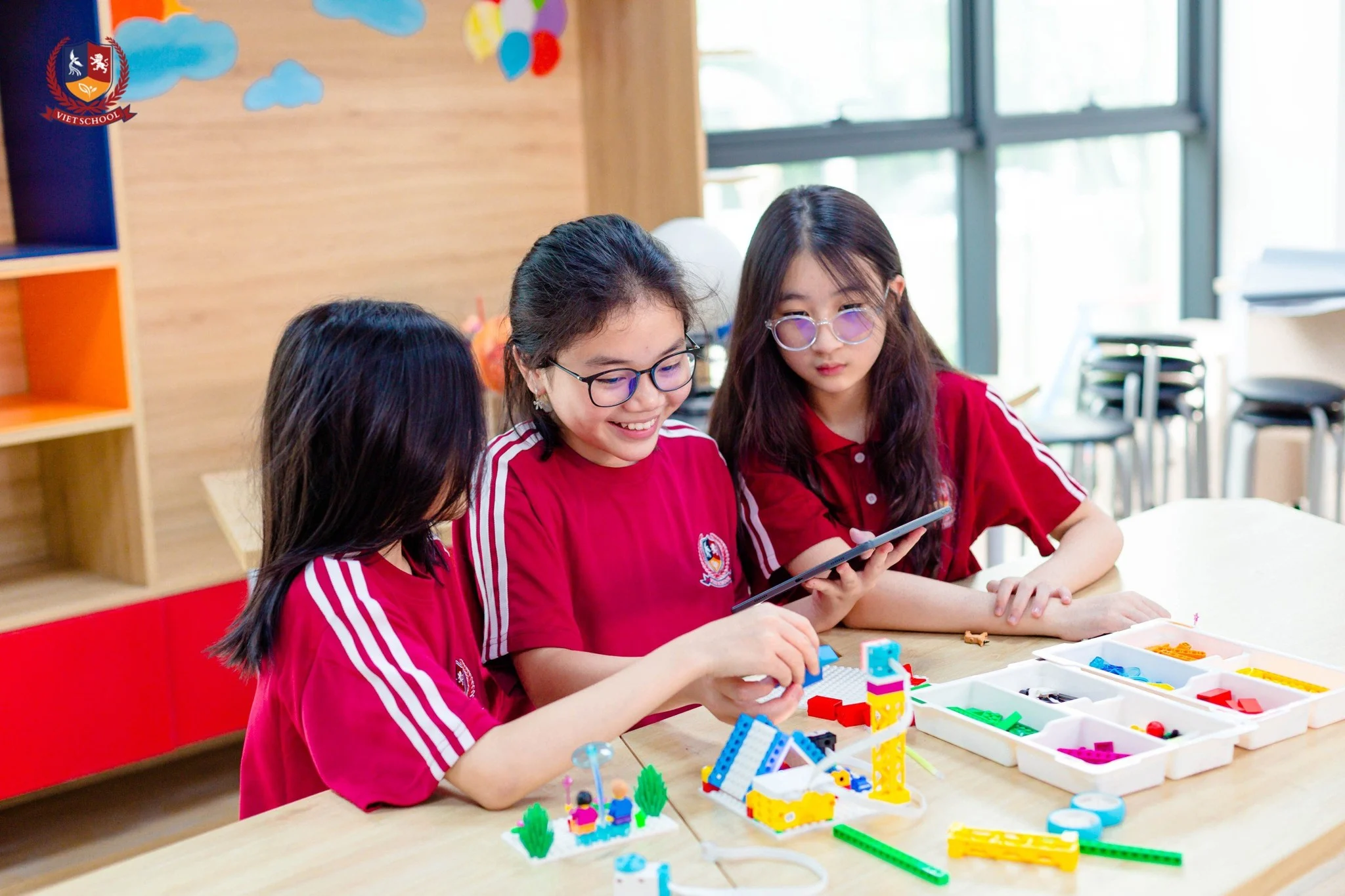 VIETSCHOOL NEWSLETTER 09/2023 - BẢN TIN THÁNG 9/2023