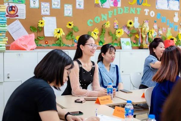 VIETSCHOOLERS CHỦ TRÌ BUỔI GẶP MẶT CHA MẸ HỌC SINH CUỐI NĂM HỌC 2023-2024: ÔN LẠI HÀNH TRÌNH HẠNH PHÚC