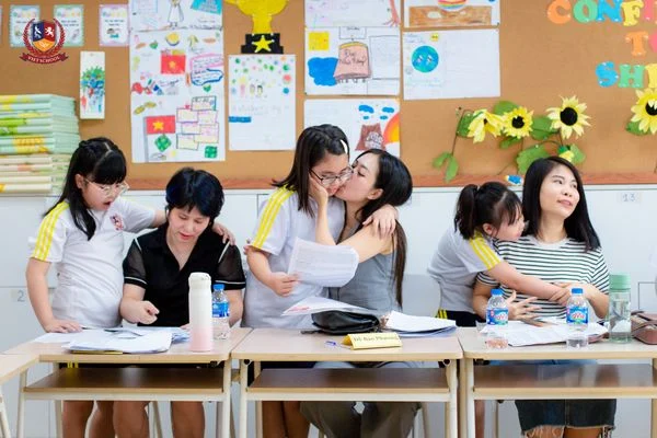 VIETSCHOOLERS CHỦ TRÌ BUỔI GẶP MẶT CHA MẸ HỌC SINH CUỐI NĂM HỌC 2023-2024: ÔN LẠI HÀNH TRÌNH HẠNH PHÚC