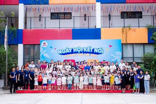 NGÀY HỘI KẾT NỐI 2024: TỎA SÁNG VÒNG TRÒN KẾT NỐI CHA MẸ - CON - TRƯỜNG HỌC