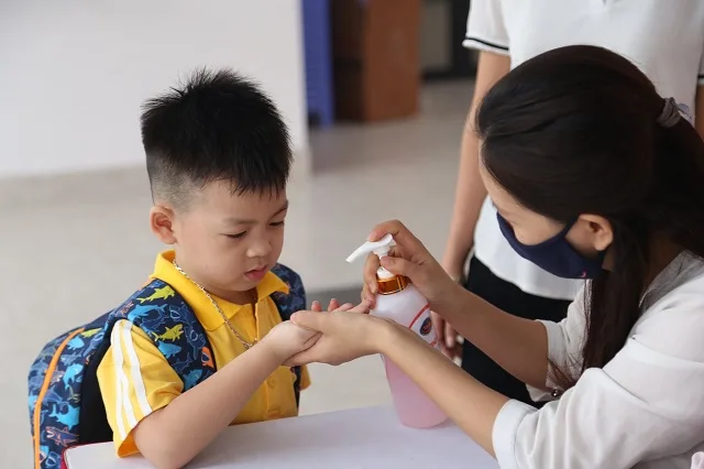 RỘN RÃ NGÀY TỰU TRƯỜNG CÙNG VIETSCHOOLERS