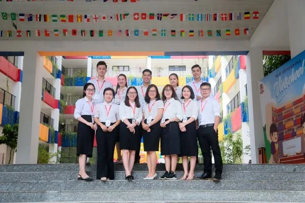 ĐỘI NGŨ GIÁO VIÊN TRƯỜNG LIÊN CẤP THCS - TH VIETSCHOOL PANDORA: TRẺ TRUNG, NHIỆT HUYẾT, ĐAM MÊ VÀ SÁNG TẠO