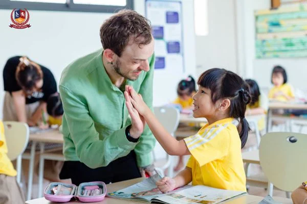 TRẺ TỰ TIN VỚI NỀN TẢNG TIẾNG ANH QUỐC TẾ TẠI KHÓA TIỀN TIỂU HỌC READY FOR K1 - 2K18 VỮNG VÀNG VÀO LỚP 1