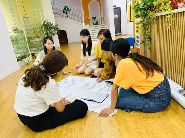 GIÁO VIÊN MẦM NON VIETSCHOOL NẠP THÊM NĂNG LƯỢNG, KIẾN THỨC ĐỂ DẠY DỖ, CHĂM SÓC TRẺ