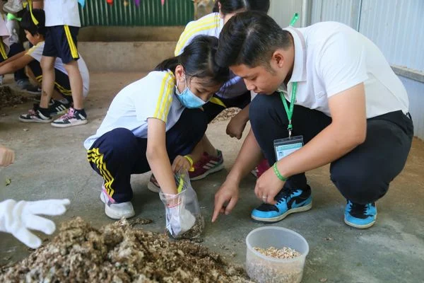 HỌC SINH KHỐI 5 - 1 NGÀY LÀM SINH VIÊN HỌC VIỆN NÔNG NGHIỆP VIỆT NAM: HỌC VUI – TRẢI NGHIỆM CHẤT