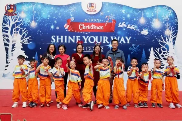 LỄ HỘI GIÁNG SINH - FLASHMOB “SHINE YOUR WAY” 2022