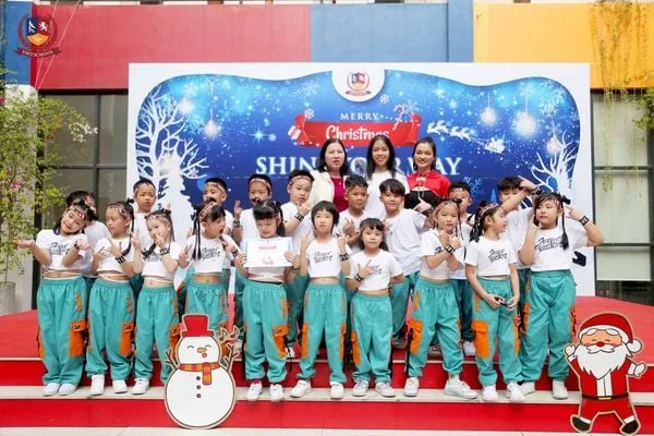 LỄ HỘI GIÁNG SINH - FLASHMOB “SHINE YOUR WAY” 2022