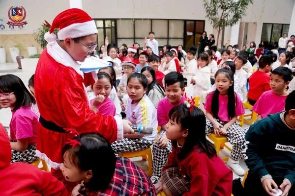 LỄ HỘI GIÁNG SINH - FLASHMOB “SHINE YOUR WAY” 2022