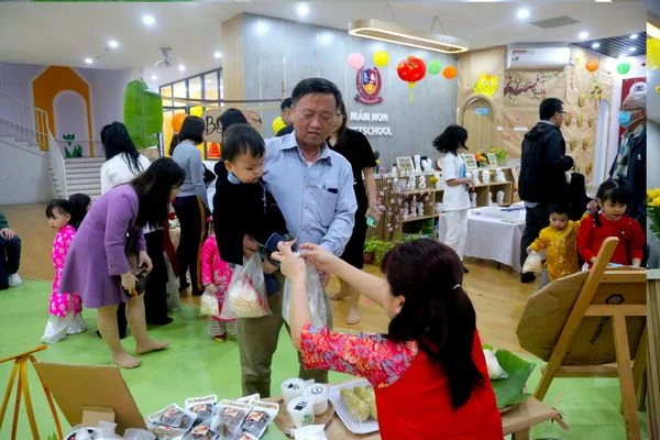 ĐI CHỢ QUÊ ĐÓN TẾT VIỆT CÙNG NGÔI NHÀ MẦM NON VIETSCHOOL