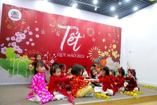 ĐI CHỢ QUÊ ĐÓN TẾT VIỆT CÙNG NGÔI NHÀ MẦM NON VIETSCHOOL