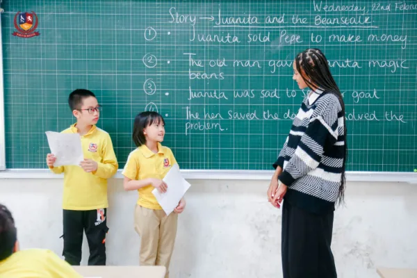 NHỮNG TIẾT TIẾNG ANH ĐẦY SÁNG TẠO VỚI “LỚP HỌC ĐẢO NGƯỢC” TẠI VIETSCHOOL
