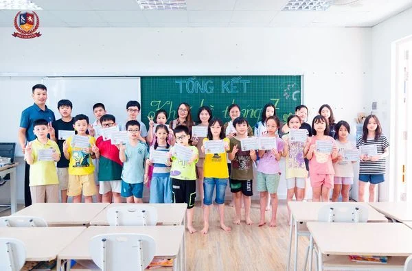 VIETSCHOOLERS TỔNG KẾT TRẠI HÈ ÔN TẬP - SẴN SÀNG ĐÓN NĂM HỌC MỚI