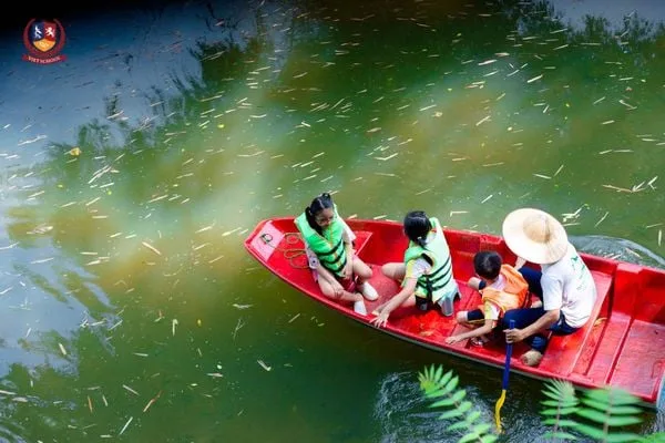 HÀNH TRÌNH KHÁM PHÁ THIÊN NHIÊN VÀ VĂN HÓA BA MIỀN CỦA HỌC SINH KHỐI 2 TẠI WONDERFARM BA VÌ