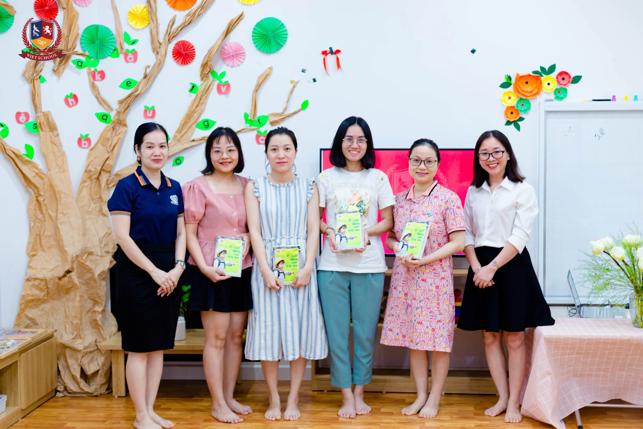 VIETSCHOOL NEWSLETTER 08/2023 - BẢN TIN THÁNG 8/2023