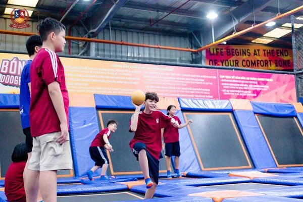 VẬN ĐỘNG THÔNG MINH - VUI CHƠI HẾT MÌNH CÙNG HỌC SINH KHỐI 7 & KHỐI 8 TẠI JUMP ARENA