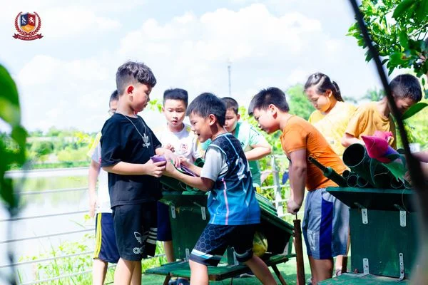 KHỐI 3 VÀ NHỮNG TRẢI NGHIỆM ĐA DẠNG TẠI TRUNG TÂM SINH THÁI GIÁO DỤC V-ECO