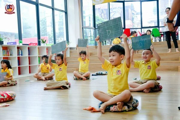 SÔI NỔI VÒNG CHUNG KẾT CUỘC THI OLYMPIC KHOA HỌC NĂM HỌC 2023-2024