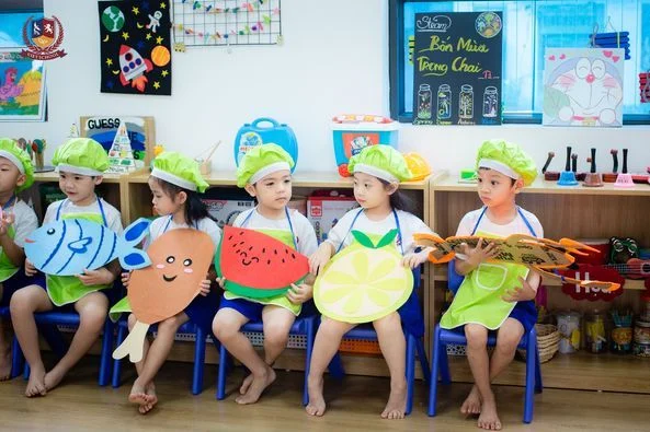 CÁC BẠN NHỎ HÒA MÌNH VÀO LÀN ĐIỆU DÂN CA QUAN HỌ TRONG GIỜ HỌC ÂM NHẠC