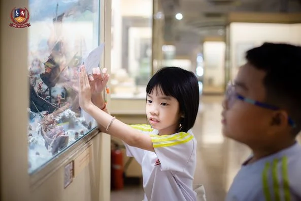 HỌC SINH KHỐI 4 - TRẢI NGHIỆM LÀM “NHÀ SỬ HỌC NHÍ” TẠI BẢO TÀNG LỊCH SỬ QUỐC GIA