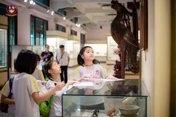 HỌC SINH KHỐI 4 - TRẢI NGHIỆM LÀM “NHÀ SỬ HỌC NHÍ” TẠI BẢO TÀNG LỊCH SỬ QUỐC GIA