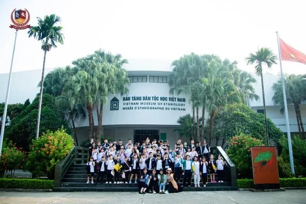 VIETSCHOOLERS KHỐI 3 VÀ CHUYẾN DU HÀNH VĂN HÓA “XUYÊN VIỆT” GIỮA LÒNG HÀ NỘI