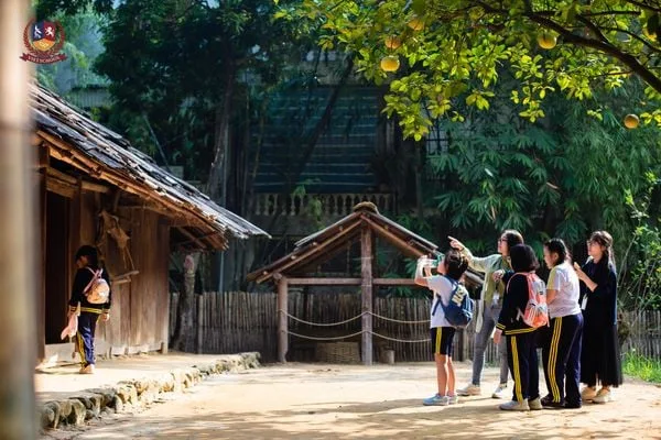 VIETSCHOOLERS KHỐI 3 VÀ CHUYẾN DU HÀNH VĂN HÓA “XUYÊN VIỆT” GIỮA LÒNG HÀ NỘI
