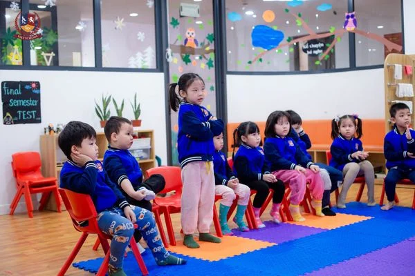 VIETSKILLS: TRẺ HỌC KỸ NĂNG THOÁT HIỂM KHI GẶP HỎA HOẠN